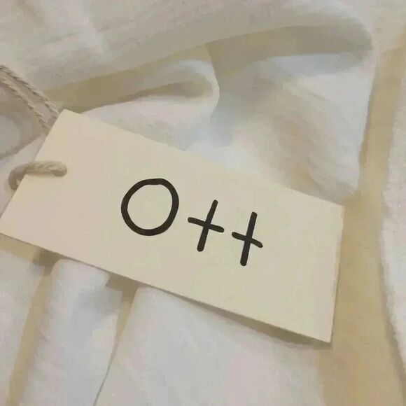 Ott Women's White Poly V-Neck Droop Sleeve Top NEW - Picture 9 of 11